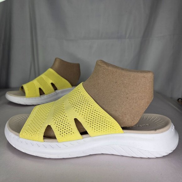 Easy Spirit Shoes - NWOT Easy Spirit Deion Women's Slip on Open Toe Pool Slides